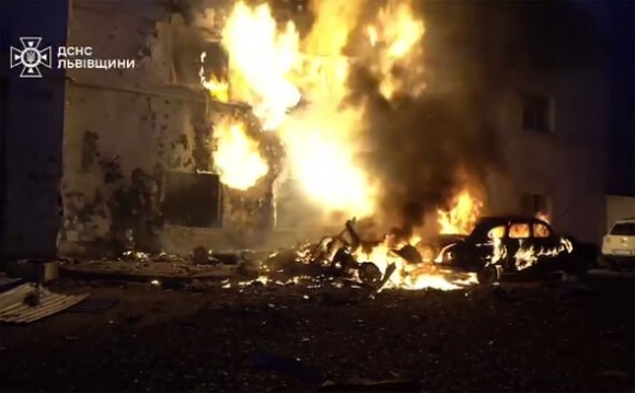 4 Quan Xam Luoc Nga Tan Cong Du Doi Mien Tay Ukraine Thu Thach Moi Cho Phuong Tay Va Su Im Lang Dang Ngo Cua Trump