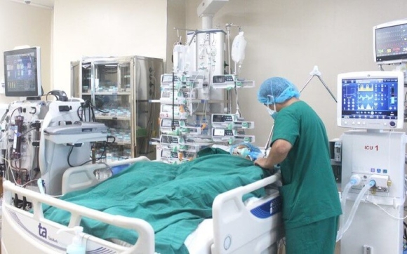 Nhịn ăn sáng để tiết kiệm, nữ sinh 21 tuổi SUY GAN giai đoạn 4 - Bác sĩ cảnh báo 4 thói quen âm thầm huỷ diệt gan mỗi ngày