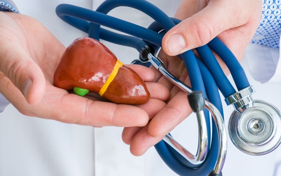 2 Nhin An Sang De Tiet Kiem Nu Sinh 21 Tuoi Suy Gan Giai Doan 4   Bac Si Canh Bao 4 Thoi Quen Am Tham Huy Diet Gan Moi Ngay