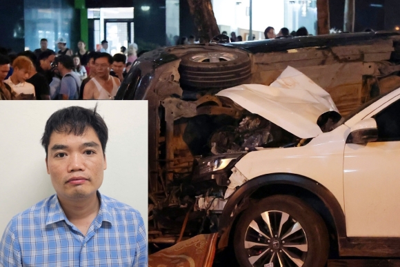 1 Vu O To Dam Lien Hoan O Ha Noi Nam Giang Vien Giat Minh Dap Nham Chan Ga