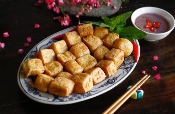 Rán đậu cứ thêm 1 bước, đậu vàng giòn, không lo dính chảo