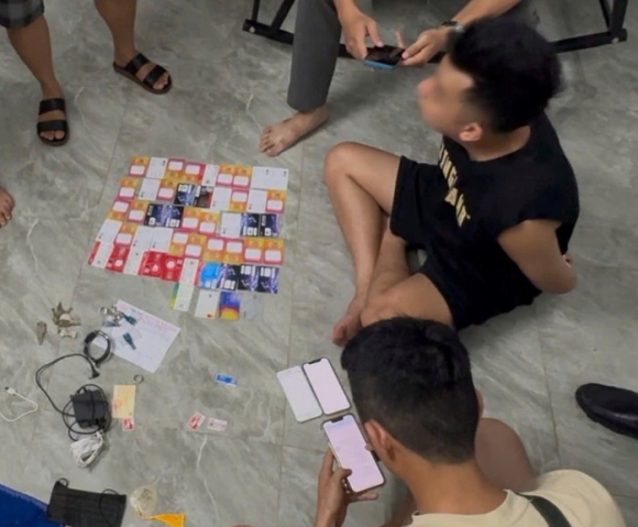 2 Chieu Lua Cua Du Hoc Sinh Dom Khien Phu Huynh Lo Lang Mat Tien Ti