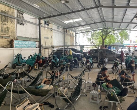 1 Mo Hinh Quan Ca Phe Kiem Tram Sac Xe Dien