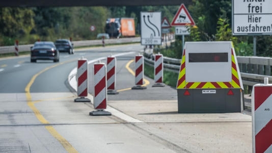 1 Phat 7500 Euro Vi Vuot Toc Do 20 Kmh Loi Nghiem Trong Cua Co Quan Chuc Nang Cologne