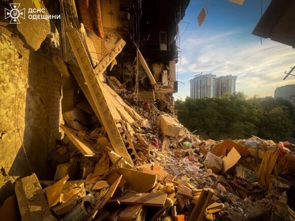 3 May Bay Khong Nguoi Lai Nga Tan Cong Cho Pryvoz Lich Su O Odessa Gay Thiet Hai Nghiem Trong