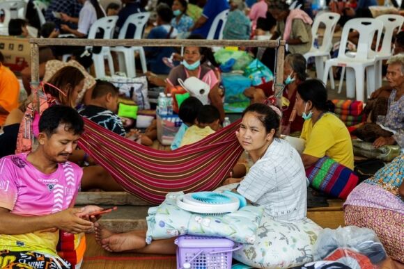 2 Thai Lan So Tan Hon 100000 Nguoi Doc Bien Gioi Voi Campuchia