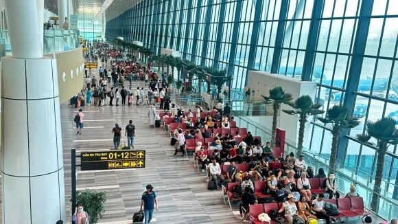 2 San Bay Tan Son Nhat Nam Trong Top 10 San Bay Te Nhat The Gioi