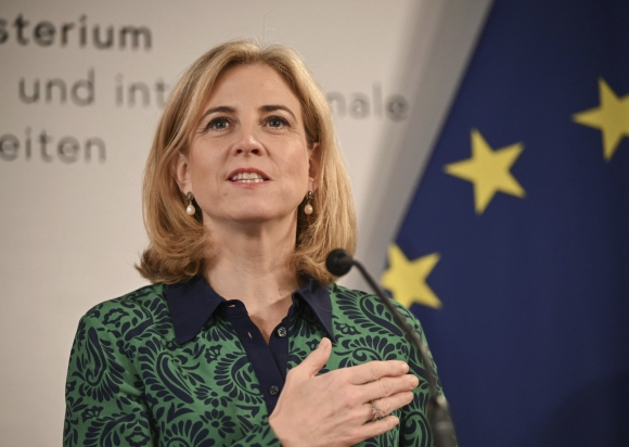 1 Them Mot Nuoc Muon Gia Nhap Nato Sau Hang Thap Ky Giu The Trung Lap