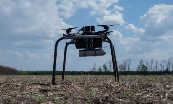 1 Ukraine Sap Nhan Hon 30000 Kit Ai Cho Drone