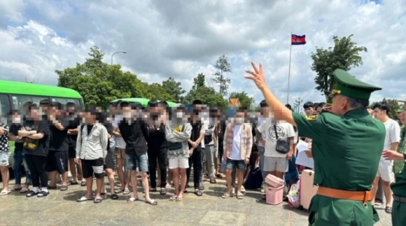 1 Tiep Nhan 85 Cong Dan Viet Nam Lien Quan Hoat Dong Lua Dao O Campuchia