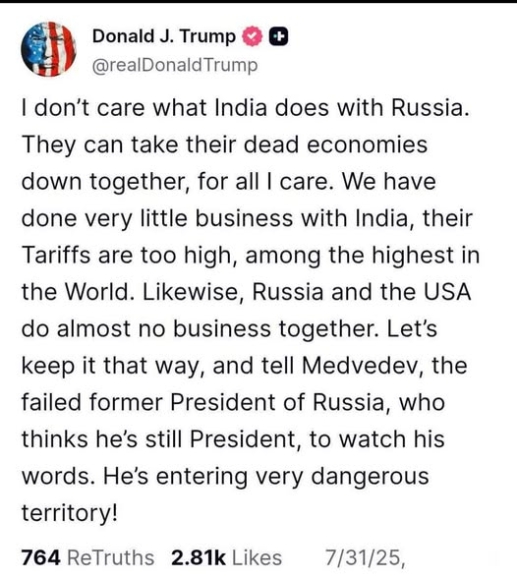 1 Trump Va Medvedev Khau Chien Tong Thong My Canh Bao Cuu Lanh Dao Nga Can Nhac Loi Noi