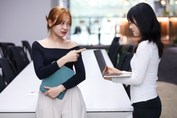 2 6 Cau Cua Mieng Sep Toi Dung De Thao Tung Nhan Vien