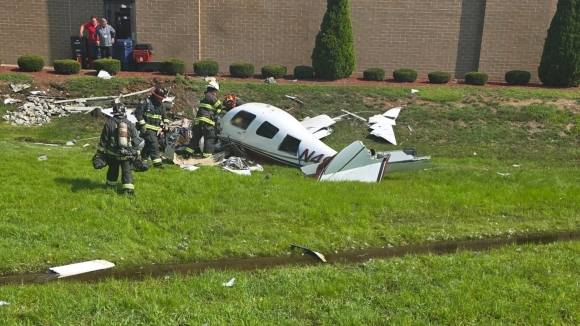 3 Nu Phi Cong Goc Viet Tu Nan Khi Dang Bay Vong Quanh The Gioi