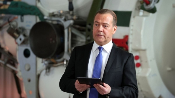 3 Trump Va Medvedev Khau Chien Tong Thong My Canh Bao Cuu Lanh Dao Nga Can Nhac Loi Noi