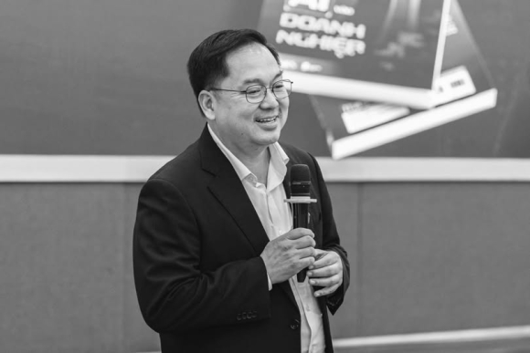 1 6 Loi Khuyen Quy Gia Cua Ong Hoang Nam Tien Danh Cho Gioi Tre