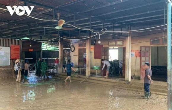 1 Hang Tram Nha Dan Bi Thiet Hai Do Mua Lu O Son La