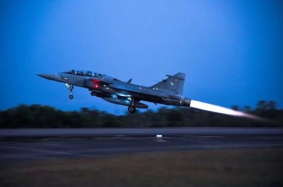 1 Thai Lan Mua Them 4 Tiem Kich Hien Dai Tu Thuy Dien