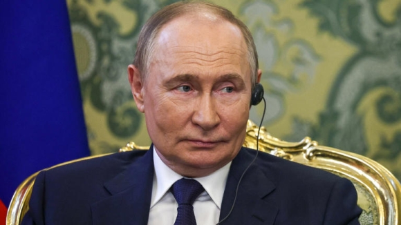 1 Nga Ngat Ket Noi Internet Voi Nguoi Dan Lo Ngai Mo Hinh Buc Tuong Lua Kieu Trung Quoc