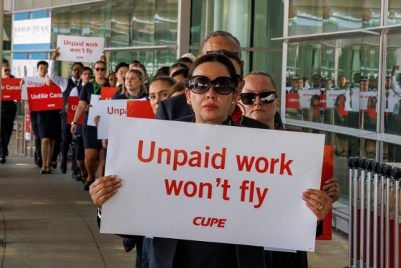 1 Hang Hang Khong Lon Nhat Canada Huy Nhieu Chuyen Bay Vi Nguy Co 10000 Tiep Vien Dinh Cong