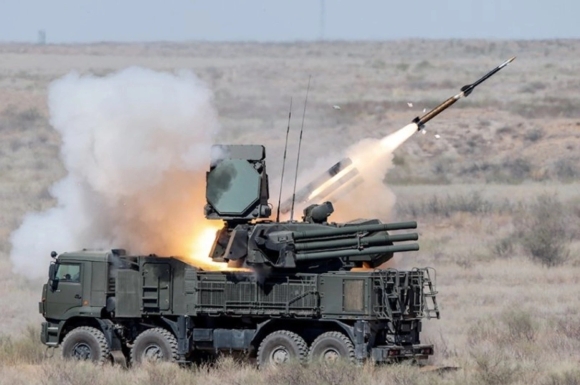 2 12 He Thong Phong Khong Bao Quanh Dinh Thu Cua Putin Trong Khi Kiev Bat Ngo Tan Cong Lon Vao Lanh Tho Nga