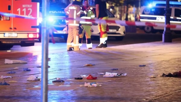 1 Vu Dam Chem Kinh Hoang Gan Humboldt Forum O Berlin 5 Nguoi Nhap Vien Nhieu Doi Tuong Bi Bat Giu