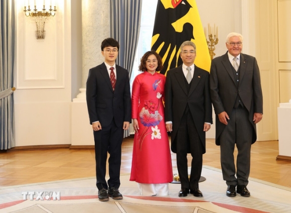 2 Quan He Viet Nam Duc Tu Trao Doi Doan Cap Cao Den Hop Tac Thuc Chat Toan Dien