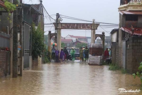 4 Nuoc Tran Bo De Nguoi Dan Ron Lu Ngoai Thanh Ha Noi Tat Bat Van Chuyen Do