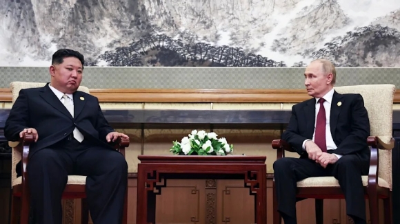 1 Bi Kich Dong Chi Kim Jong Un Putin Lo So Bi Thu Thap Adn Trieu Tap Mat Vu Don Dep Dau Vet Tai Bac Kinh