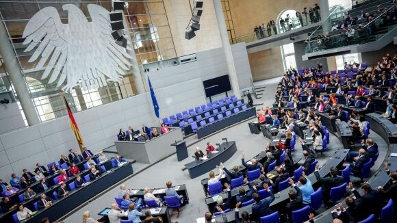 1 Quoc Hoi Duc Chot Ngan Sach 2025 Uu Tien Quoc Phong An Sinh Xa Hoi Va The Thao