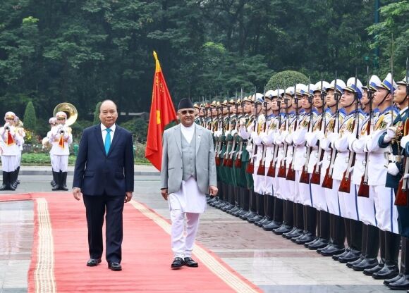 2 Quan Chuc Cong San Nepal Tu Chuc Sau Lan Song Bieu Tinh Du Doi