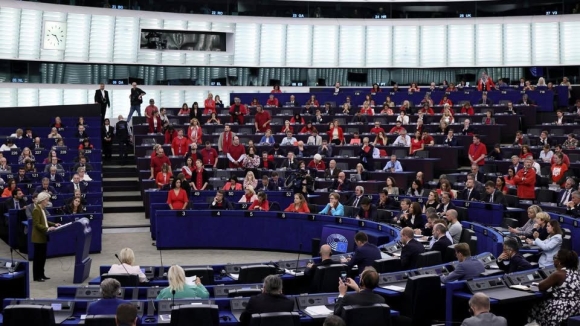 1 Nghi Vien Chau Au Keu Goi Hanh Dong Khan Cap Doi Voi Khung Hoang Nhan Dao O Gaza