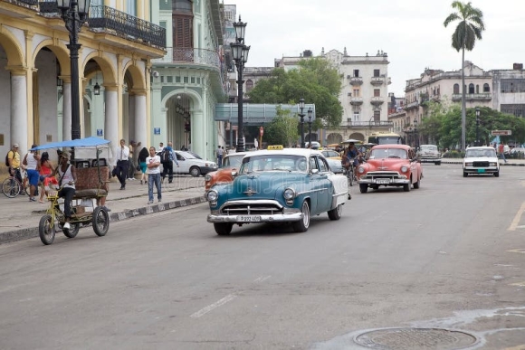 2 Cuba Doi Mat Lan Song Bo Nuoc Ra Di Ky Luc Chua Tung Co Trong Lich Su Dao Quoc