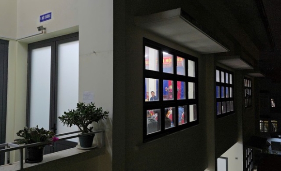 4 Vu Thong Tin Thuc Pham Ban Vao Truong Hoc Nghe Hieu Truong Noi Phu Huynh Day Song