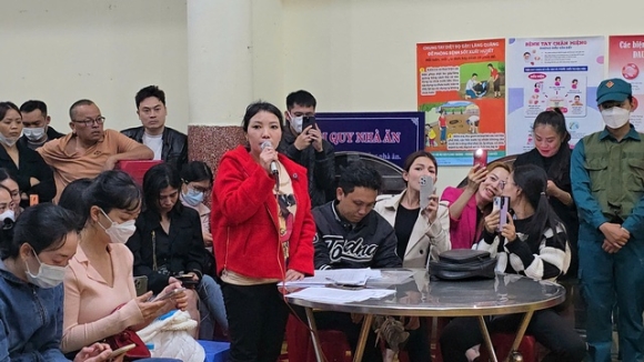 8 Vu Thong Tin Thuc Pham Ban Vao Truong Hoc Nghe Hieu Truong Noi Phu Huynh Day Song