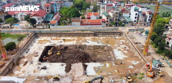 3 Mua Nha O Xa Hoi Kho Nhu Len Troi