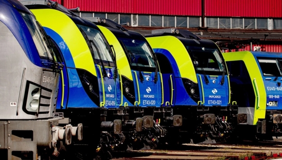 1 Ba Lan Dong Cua Bien Gioi 130 Tau Hang Trung Quoc   Eu Ket Cung Tai Belarus Gian Doan Chuoi Cung Ung