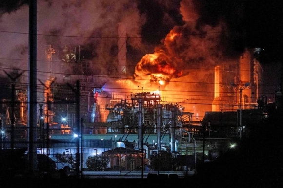 1 No Nha May Loc Dau Nhu Bom Nguyen Tu O California