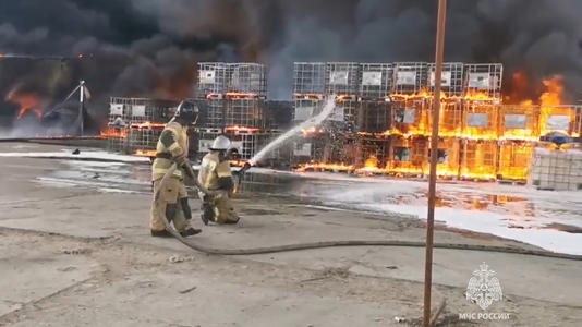 1 Nha May San Xuat Chat No Lon Cua Nga Boc Chay Sau Vu Tan Cong Bang May Bay Khong Nguoi Lai