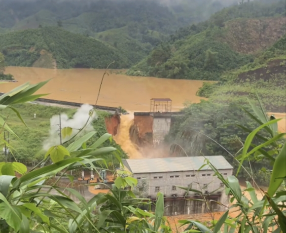 1 Vo Dap Thuy Dien O Lang Son Nuoc Lu Cuon Cuon Do Xuong Ha Du