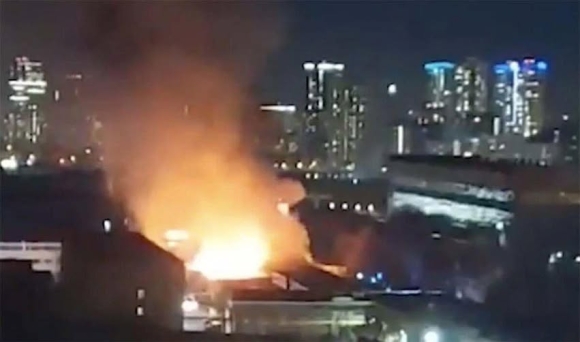 1 Nga Doi Mat Thiet Hai Lon Khi Nha May San Xuat Thiet Bi Hat Nhan Bi Chay Rui