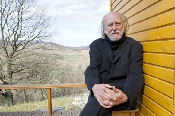 1 Nha Van Hungary Gianh Nobel Van Hoc Nguoi Ke Chuyen Giua Tan The