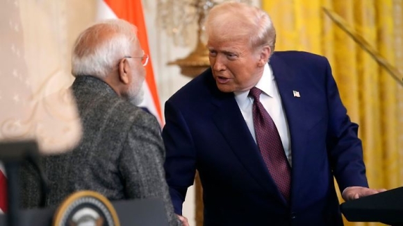 1 Trump Gay Ap Luc Thu Tuong Modi Cam Ket Khong Nhap Khau Dau Nga