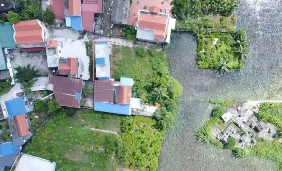 1 Nguoi Xay Nham Nha Tren Dat Cua Hang Xom O Hai Phong Rut Don Khang Cao