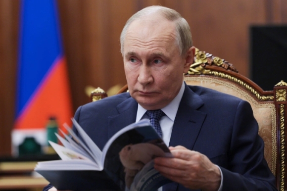 2 Lenh Trung Phat Dau Cua Ong Trump Co The Giang Don Manh Vao Nga