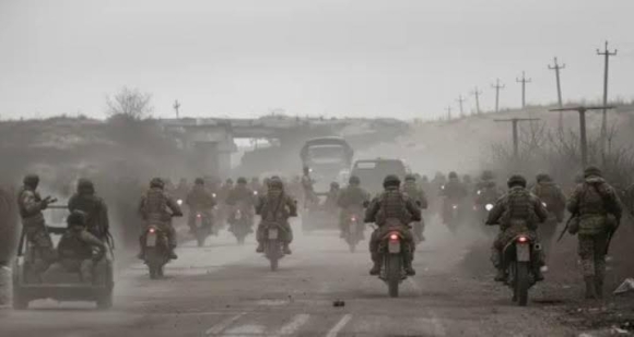 1 Doan Xe Quan Su Nga O Pokrovsk Gio Giong Quan Khung Bo Is Hoi Giao Cuc Doan Irak Syria