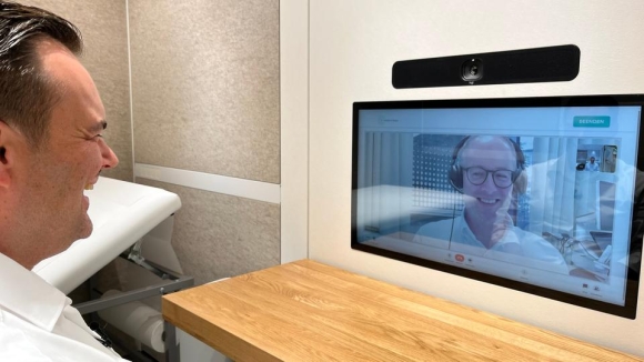 3 Y Te Trong Sieu Thi Mo Hinh Phong Kham Telemedicine Tien Phong Tai Duc