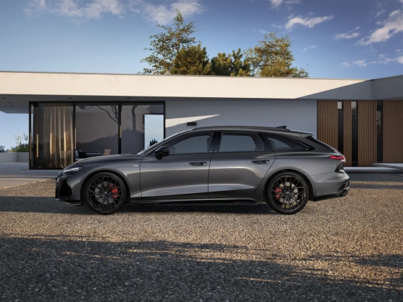 1 Cu Lua Ngoan Muc O Koln Nguoi Mua Gai Ke Trom Xe Lai Thang Den Don Canh Sat