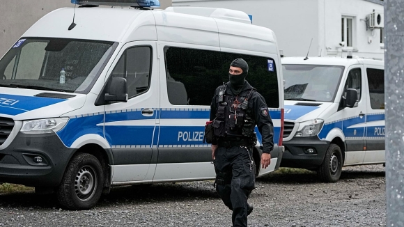 1 Be Gai 12 Tuoi Bi Canh Sat Ban O Bochum Tinh Trang Nguy Kich Nhung On Dinh