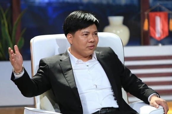 1 Chieu Chiem Doat 7677 Ty Dong Tu Nha Dau Tu Cua Shark Thuy