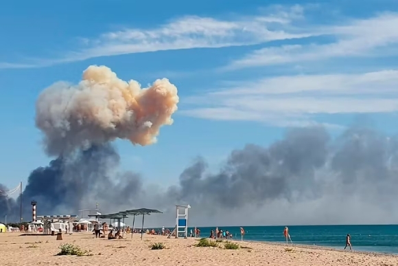 2 Loat Vu No Rung Chuyen Crimea Nga Cay Cu Phong Bao Ten Lua